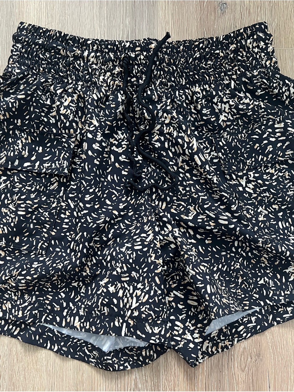 Black Drawstring Active Shorts with Beige Speckle Print